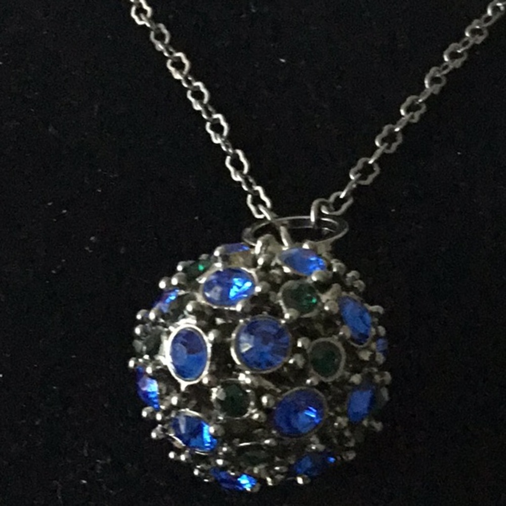 Australia Crystal Gunmetal Necklace